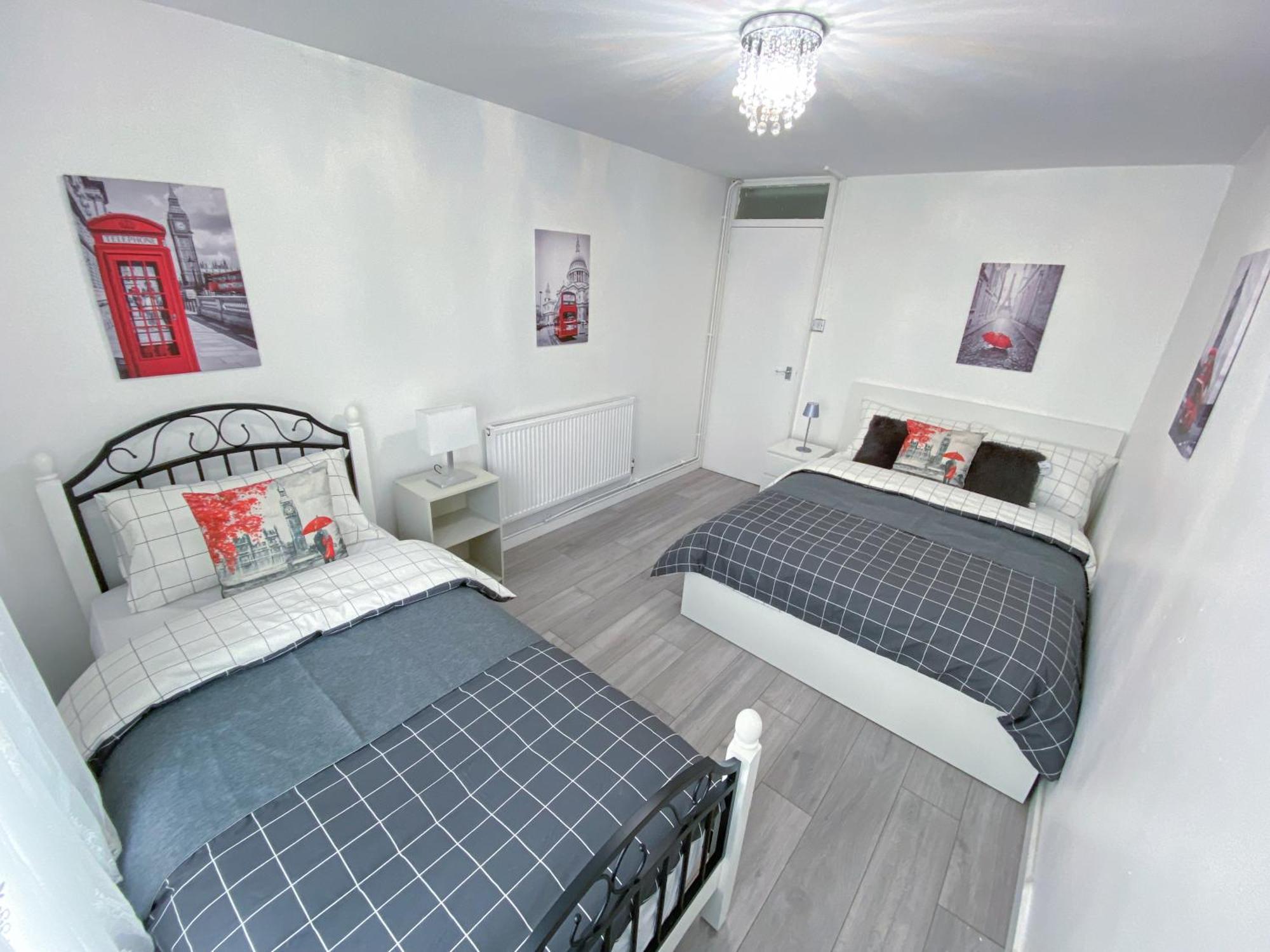 2 Bedroom Flat, Dalston Junction, Лондон Екстериор снимка
