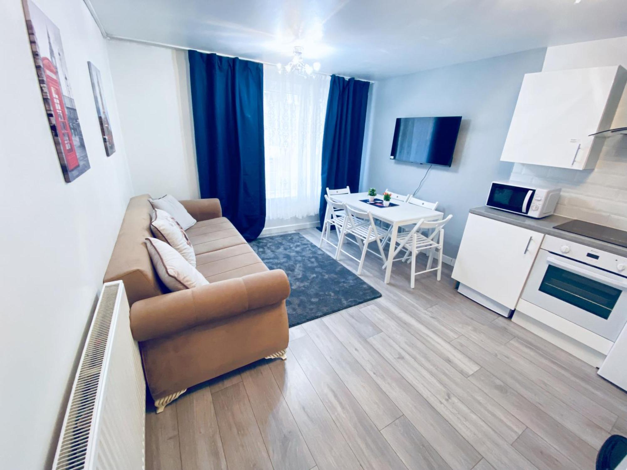 2 Bedroom Flat, Dalston Junction, Лондон Екстериор снимка